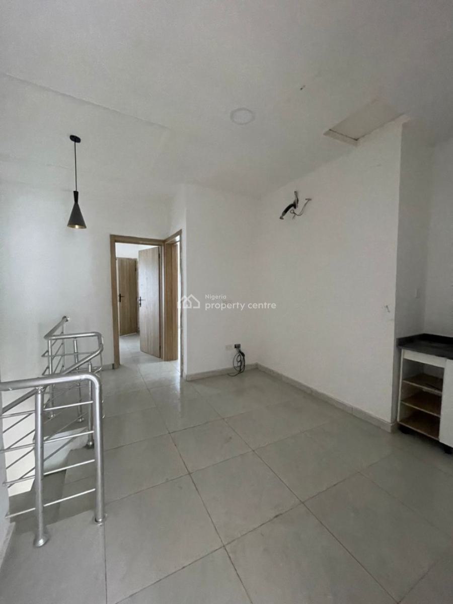 3bedroom Terrace Duplex with a Bq, Vgc, Lekki, Lagos, Terraced Duplex for Sale
