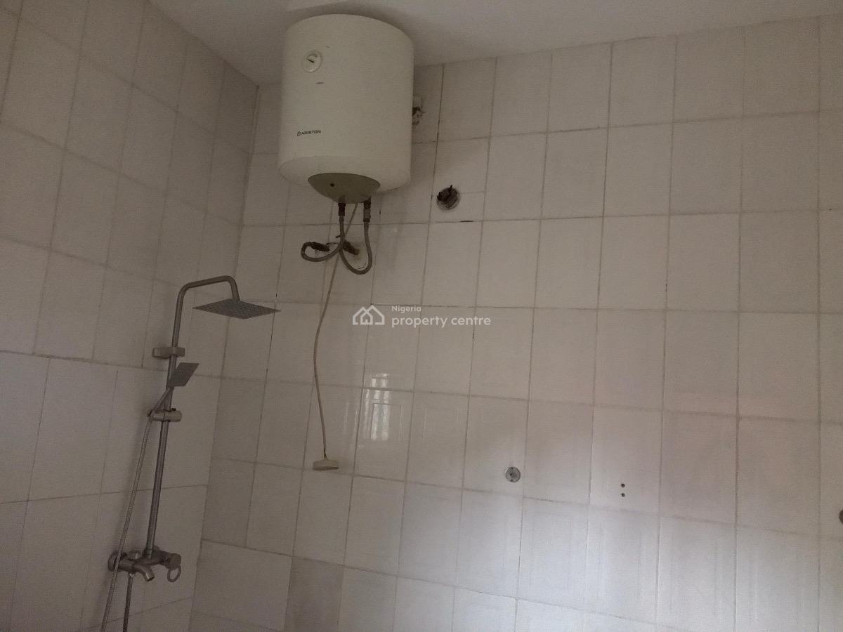 a Well Renovated 3 Bedroom Apartment in a Secured Environment, Off 3rd Avenue Main Gwarinpa, Gwarinpa, Abuja, Flat / Apartment for Rent