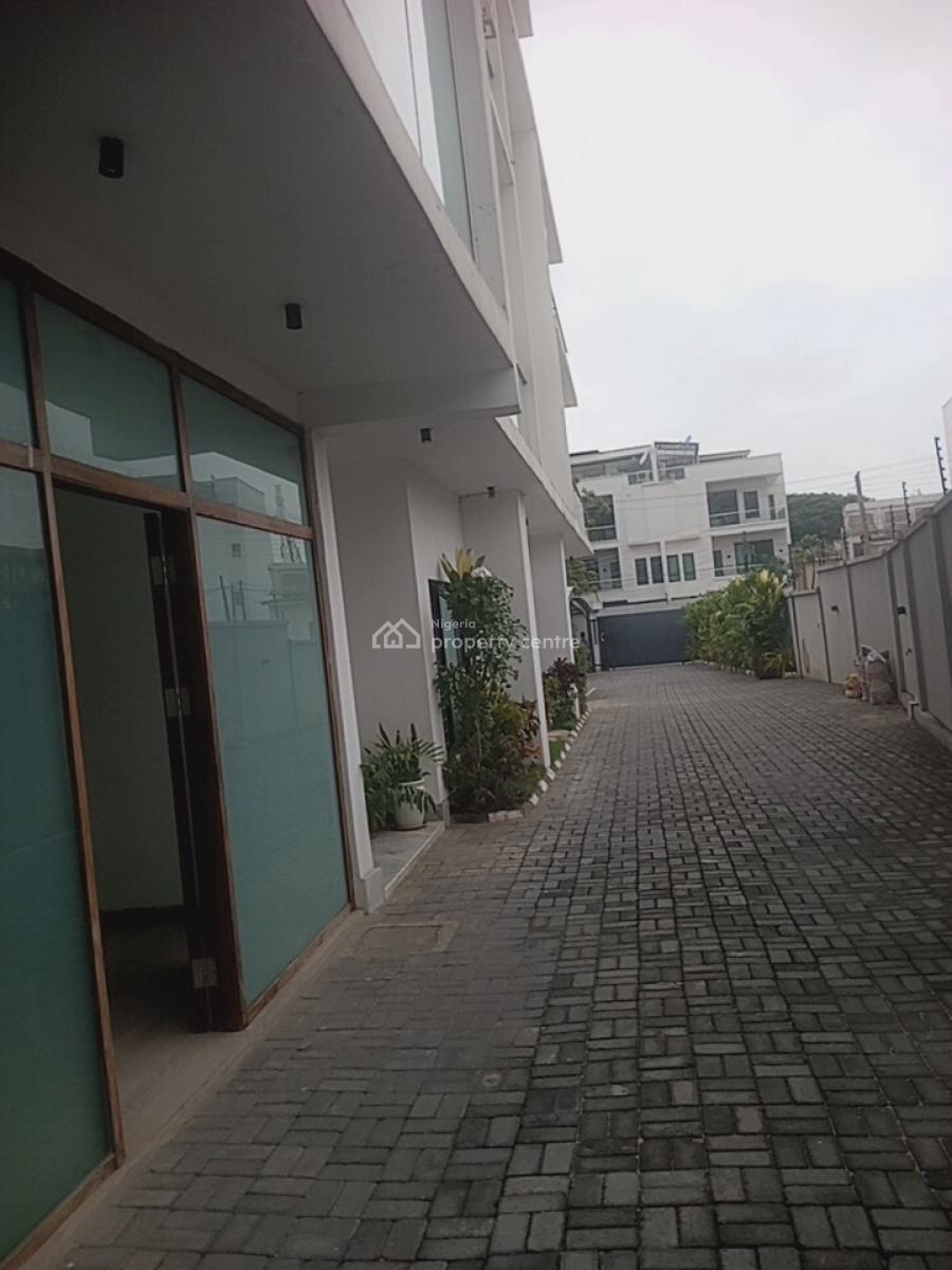 Luxury 4 Bedrooms, Off Bourdillion Road, Ikoyi, Lagos, Terraced Duplex for Rent