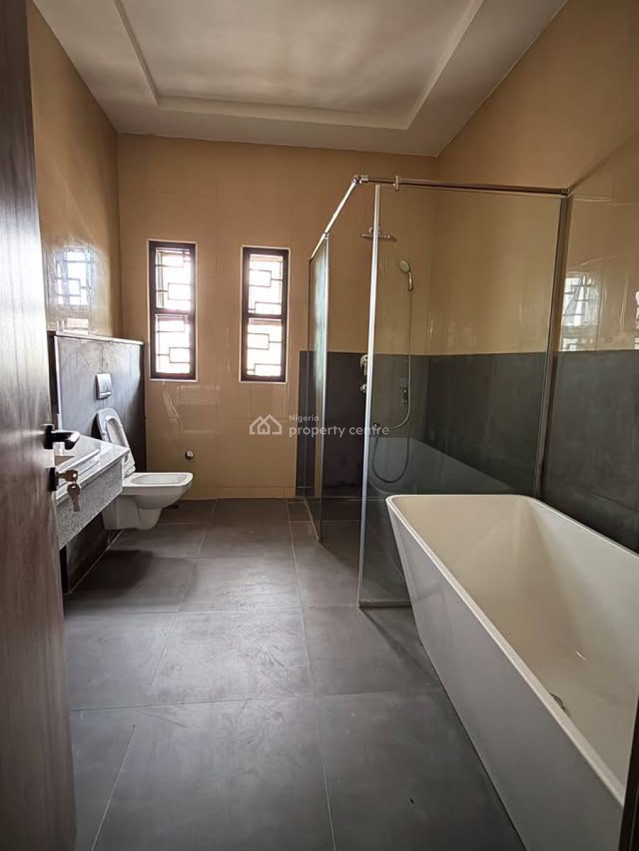 4 Bedrooms Terraced Duplex with Bq, Tarred Road, Gilmore, Jahi, Abuja, Terraced Duplex for Rent