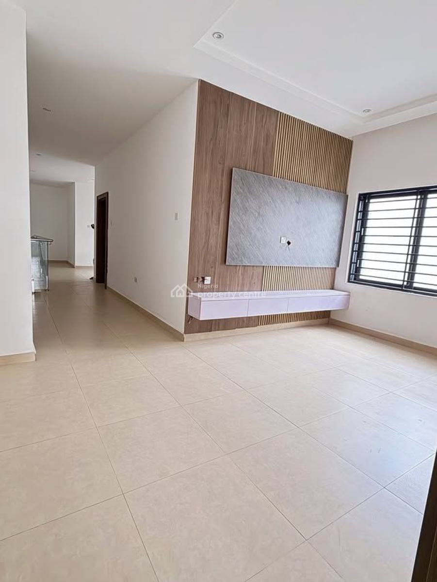 4 Bedrooms Terraced Duplex with Bq, Tarred Road, Gilmore, Jahi, Abuja, Terraced Duplex for Rent