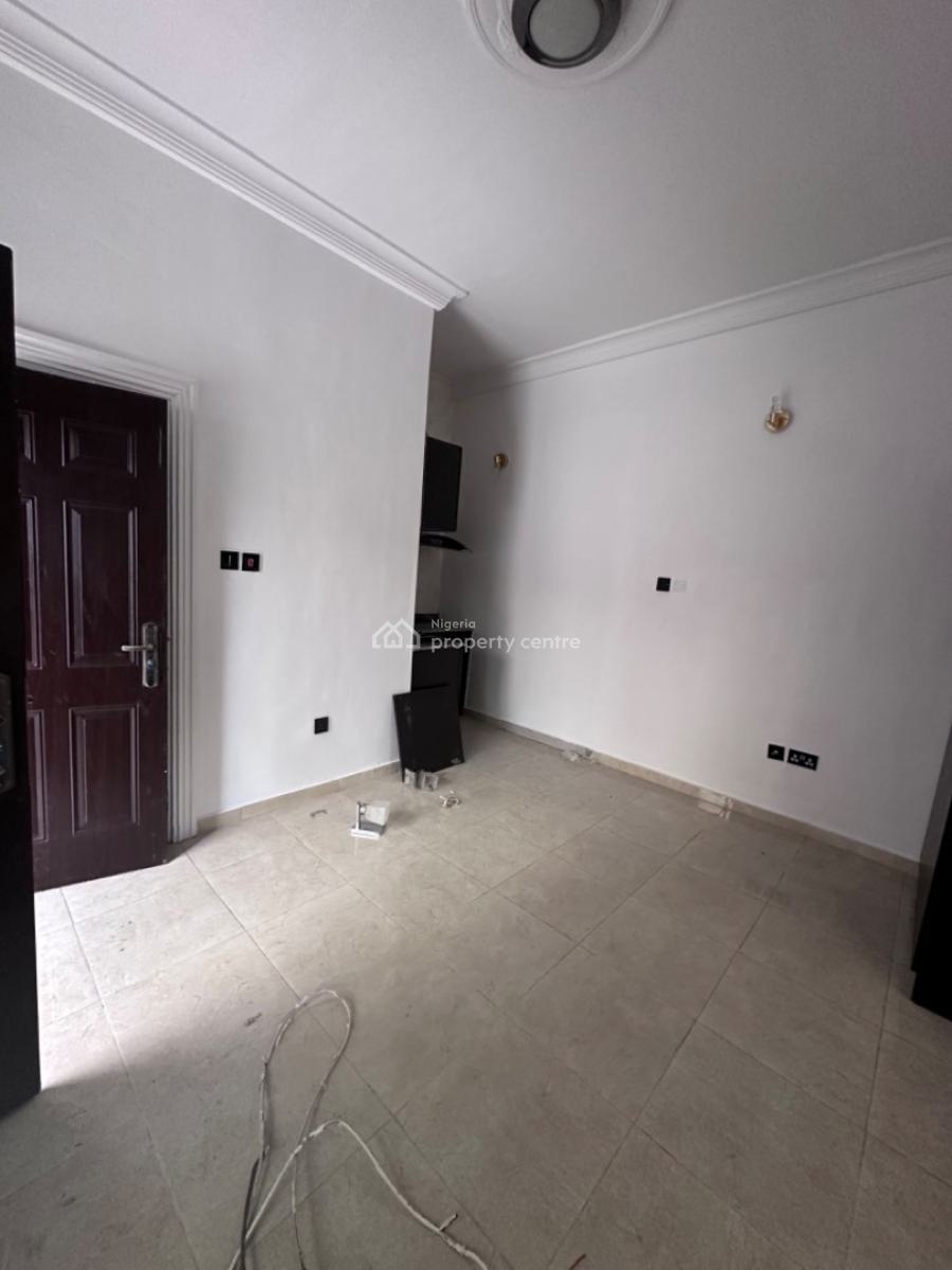 Spacious Self Contain, Lekki Gardens Phase 3, Ajah, Lagos, Self Contain (single Rooms) for Rent