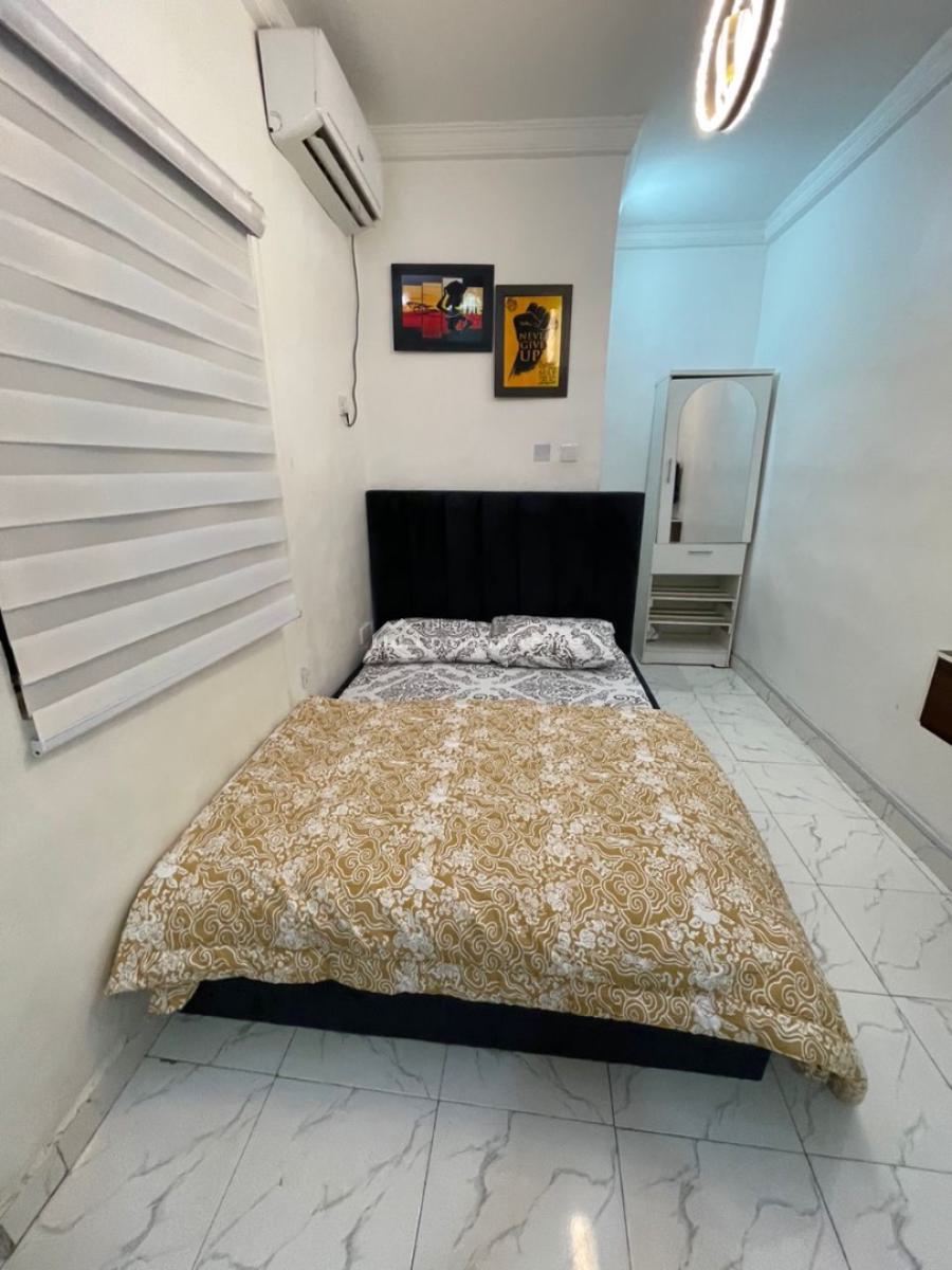 Beautiful Studio Apartment, Shobande Street, Akoka, Yaba, Lagos, Self Contain (single Rooms) Short Let