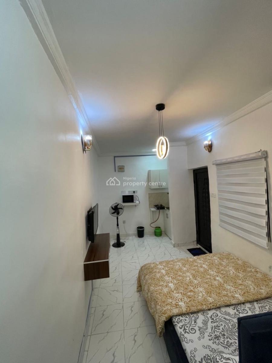 Beautiful Studio Apartment, Shobande Street, Akoka, Yaba, Lagos, Self Contain (single Rooms) Short Let