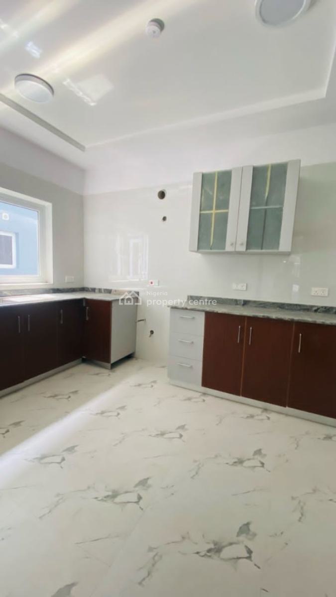 Well Finished Fully Serviced 3  Bedroom Flat, Ikate Elegushi, Lekki, Lagos, Flat / Apartment for Rent