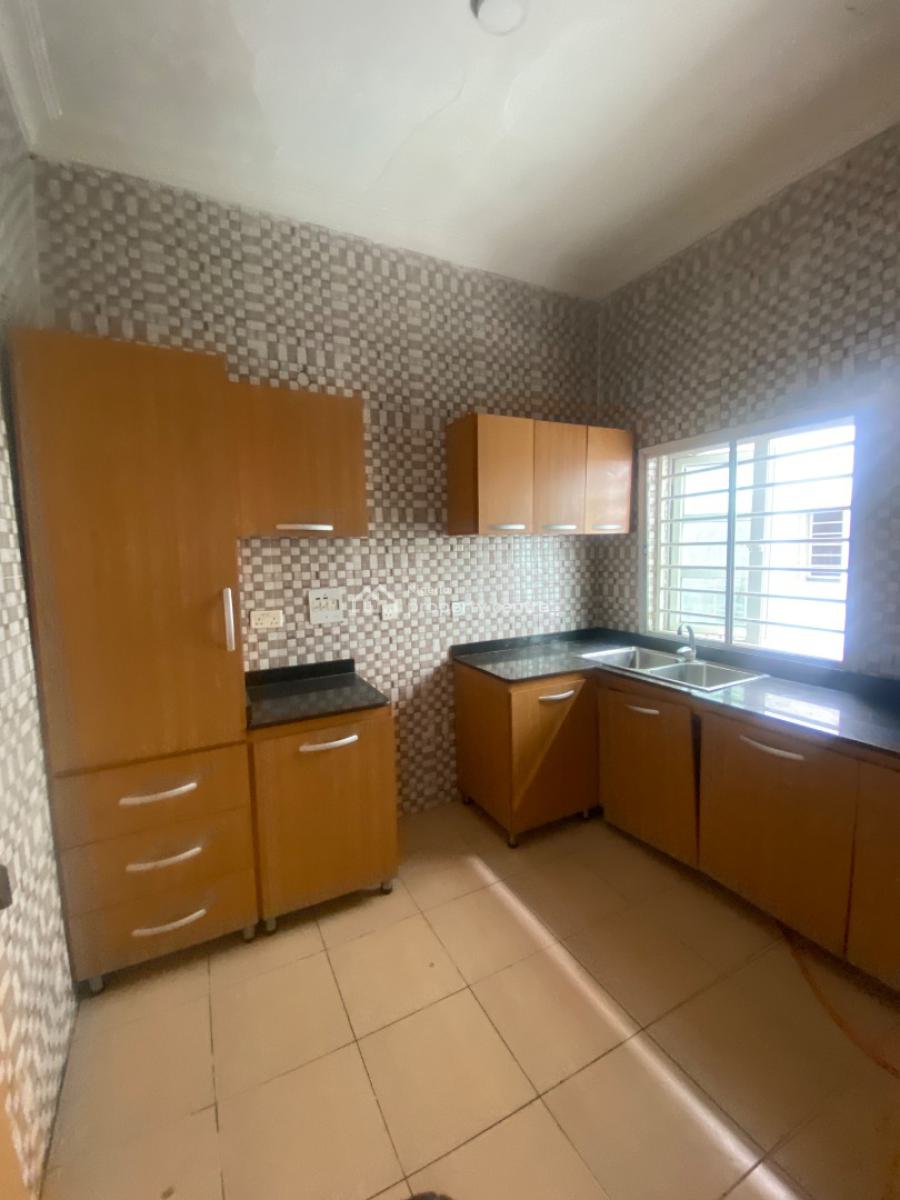 Newly Built 2 Bedroom Apartment, Lekki Phase 1, Lekki, Lagos, Flat / Apartment for Rent