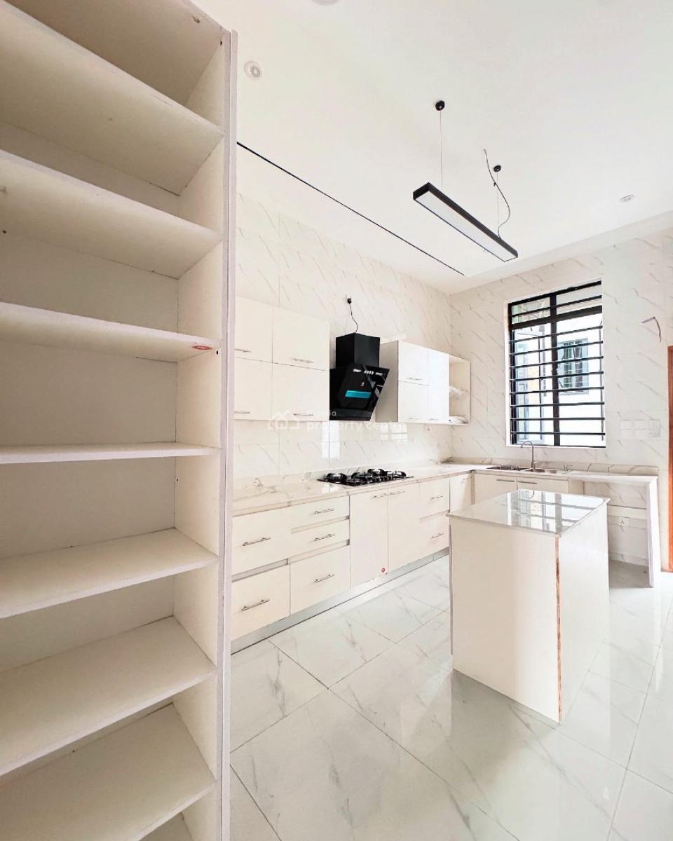 Unique 4  Bedroom Semi -detached Duplex with Bq, Chevron Drive, Lekki, Lagos, Semi-detached Duplex for Sale