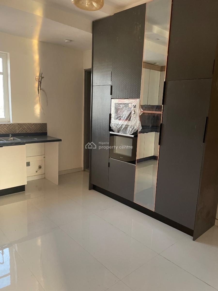 3 Bedroom Flat, Adegbite Street, Lekki Phase 1, Lekki, Lagos, Flat / Apartment for Rent
