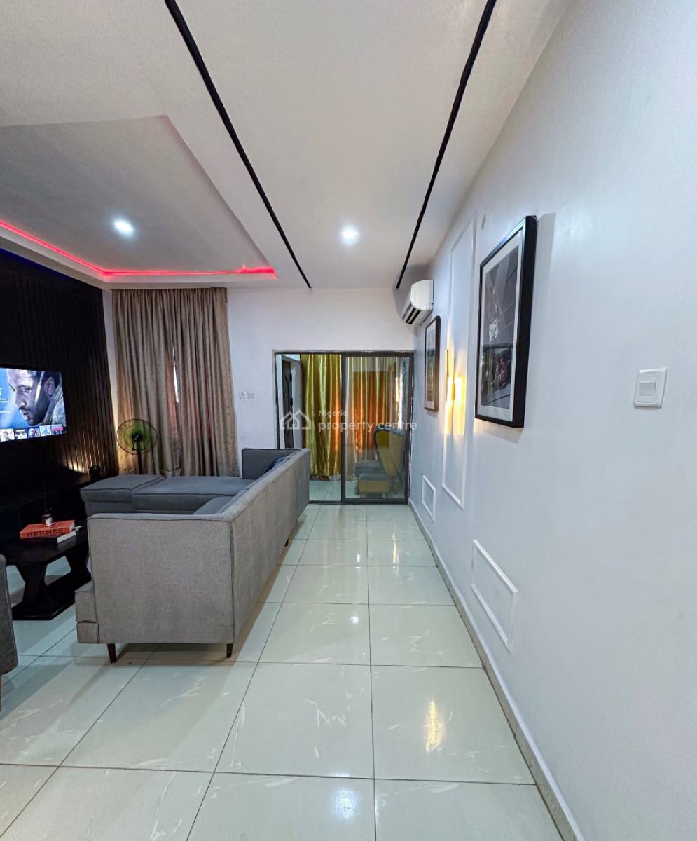 3 Bedrooms Apartment, Lugbe District, Abuja, Flat / Apartment Short Let