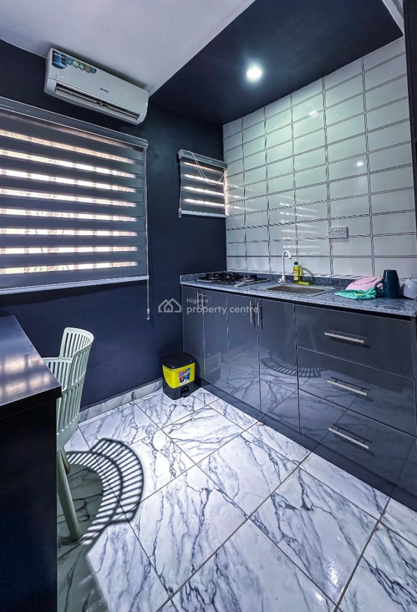 3 Bedrooms Apartment, Lugbe District, Abuja, Flat / Apartment Short Let