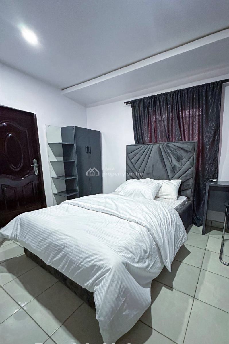3 Bedrooms Apartment, Lugbe District, Abuja, Flat / Apartment Short Let