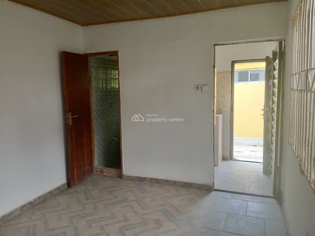 a Nice Room Self-contained, Lekki Scheme 2, Ajiwe, Ajah, Lagos, Self Contain (single Rooms) for Rent