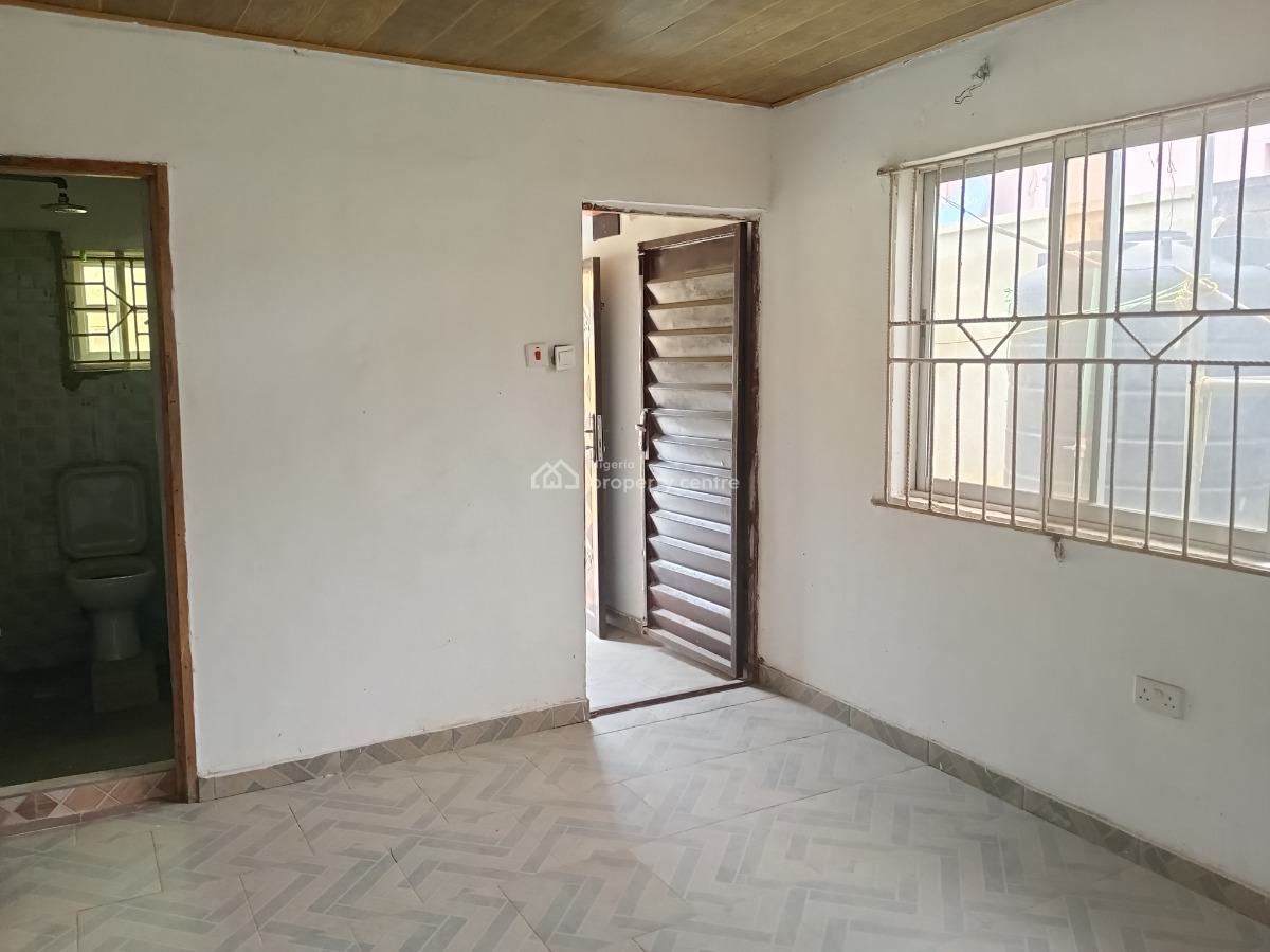 a Nice Room Self-contained, Lekki Scheme 2, Ajiwe, Ajah, Lagos, Self Contain (single Rooms) for Rent