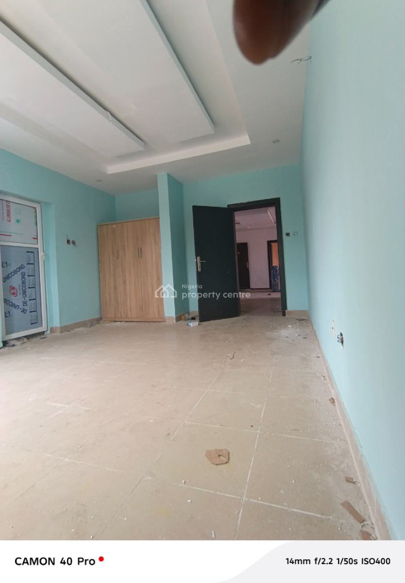 2 Bedroom, Bucknor, Isolo, Lagos, Flat / Apartment for Rent