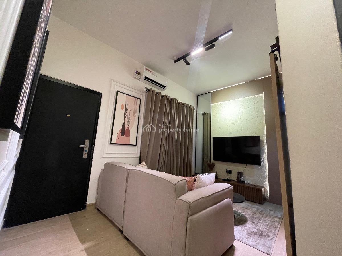 Beautiful 1 Bedroom Apartment, Lekki Phase 1, Lekki, Lagos, Flat / Apartment Short Let