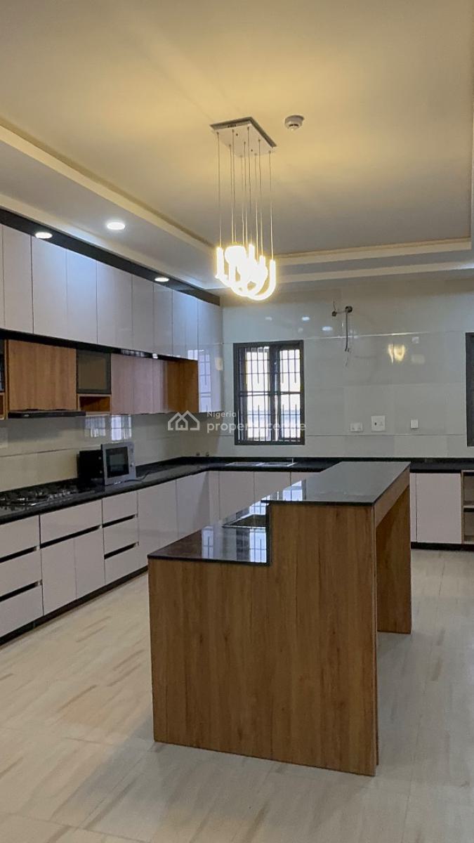 Brandnew 7bedroom Mansion with Swimming in an Exclusive Neighborhood, Guzape, Guzape District, Abuja, Detached Duplex for Sale