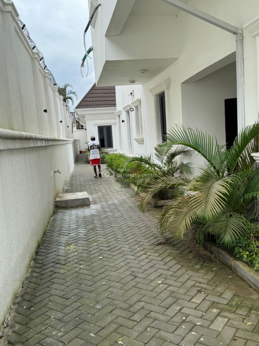 Brandnew 7bedroom Mansion with Swimming in an Exclusive Neighborhood, Guzape, Guzape District, Abuja, Detached Duplex for Sale