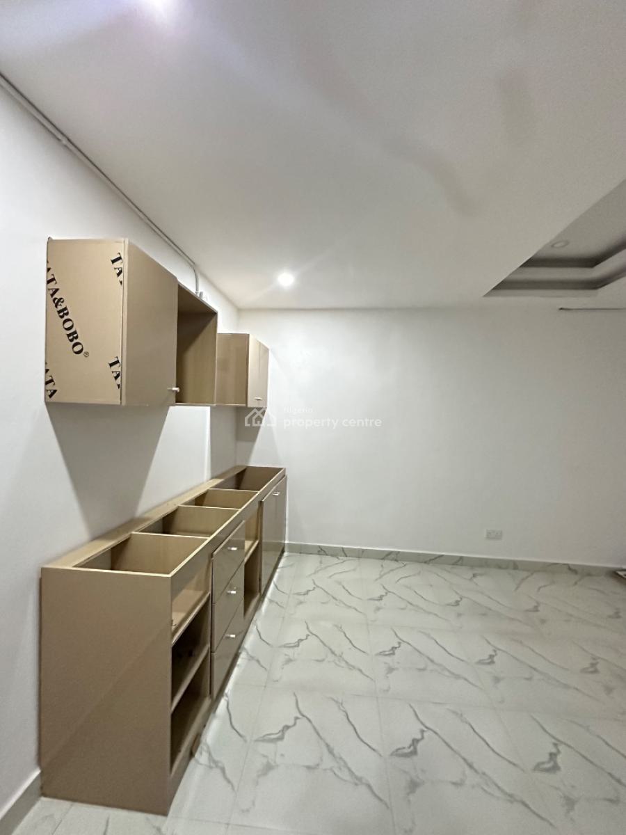 Mini Flat with Spacious Sitting Room, Emma Abimbola Off Fola Osibo, Lekki Phase 1, Lekki, Lagos, Mini Flat (room and Parlour) for Rent