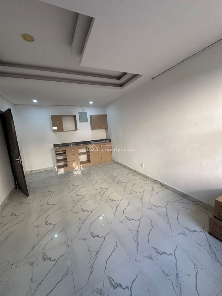 Mini Flat with Spacious Sitting Room, Emma Abimbola, Off Fola Osibo, Lekki Phase 1, Lekki, Lagos, Mini Flat (room and Parlour) for Rent