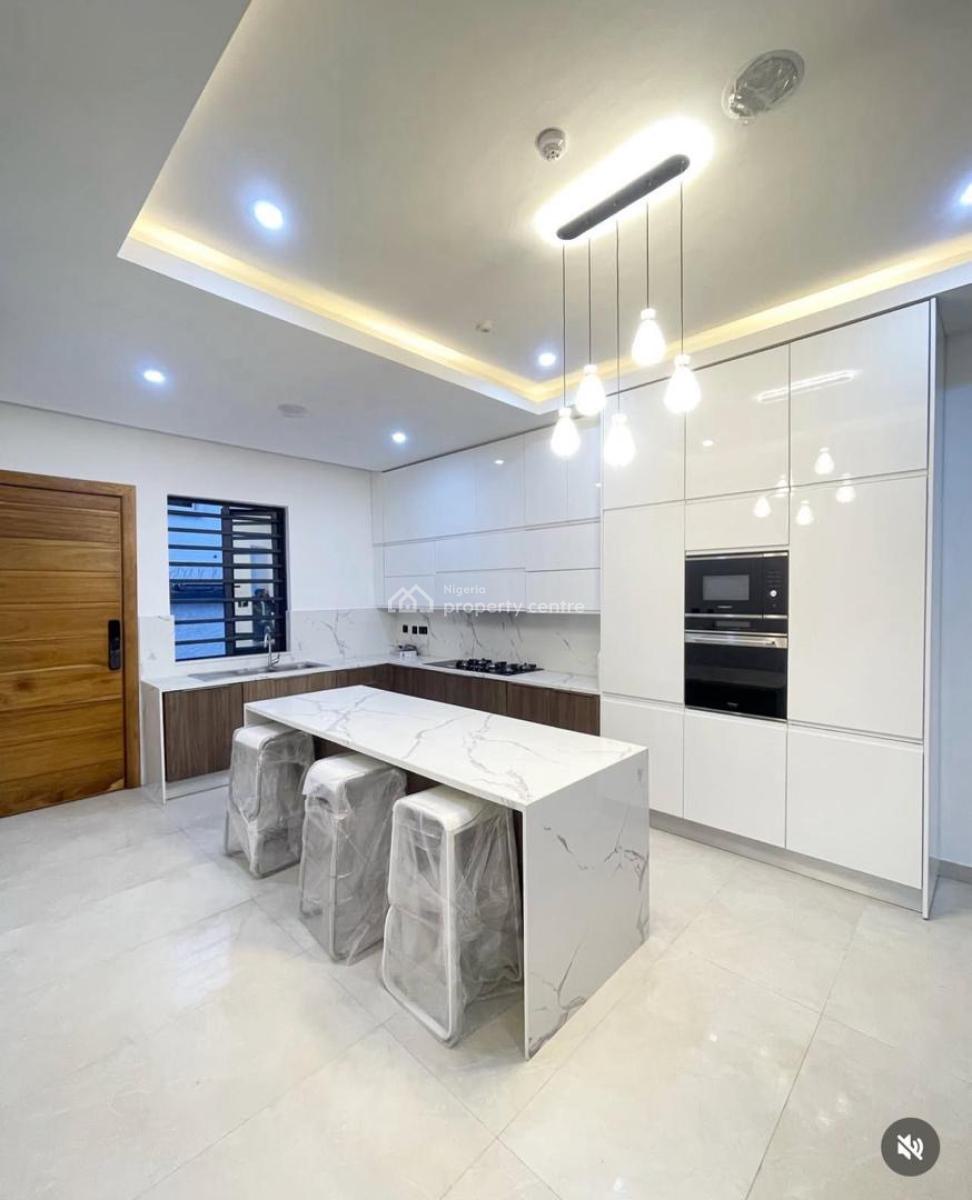 Elegant 5 Bed Fully Detached Duplex with a Pool, Lekki Phase 1, Lekki, Lagos, Detached Duplex for Sale