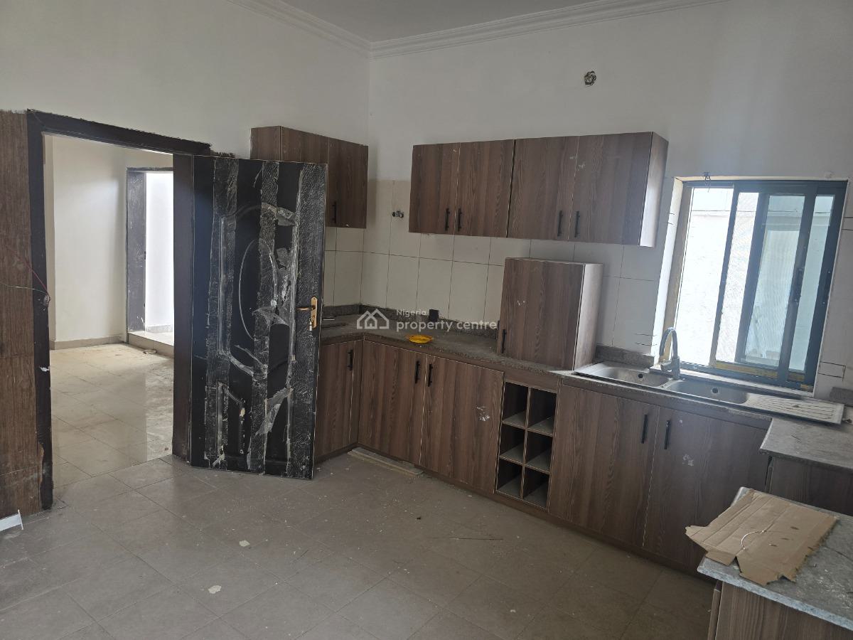 Newly Renovated 4-bedroom Semi-detached + 2 Rooms Bq, Off Admiralty Way, Lekki Phase 1, Lekki, Lagos, Semi-detached Duplex for Rent