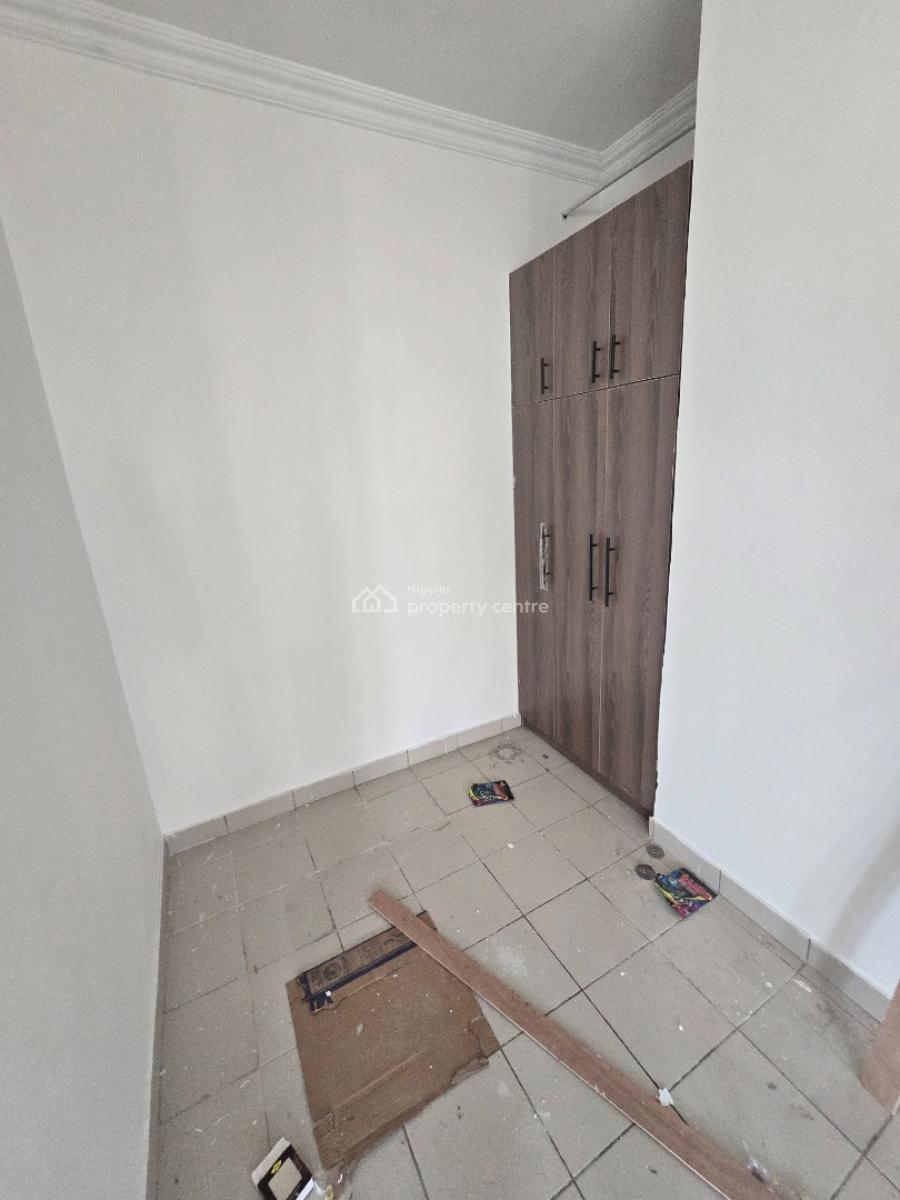 Newly Renovated 4-bedroom Semi-detached + 2 Rooms Bq, Off Admiralty Way, Lekki Phase 1, Lekki, Lagos, Semi-detached Duplex for Rent