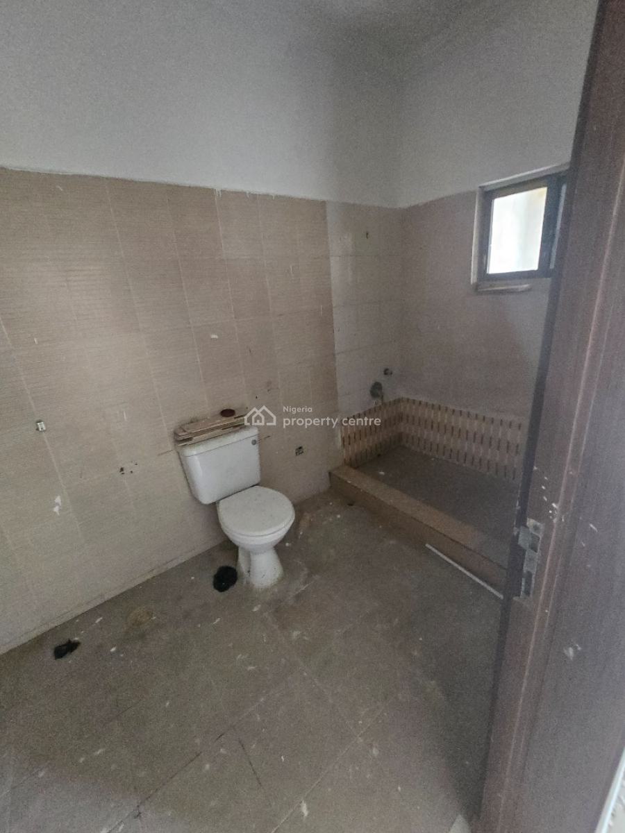 Newly Renovated 4-bedroom Semi-detached + 2 Rooms Bq, Off Admiralty Way, Lekki Phase 1, Lekki, Lagos, Semi-detached Duplex for Rent