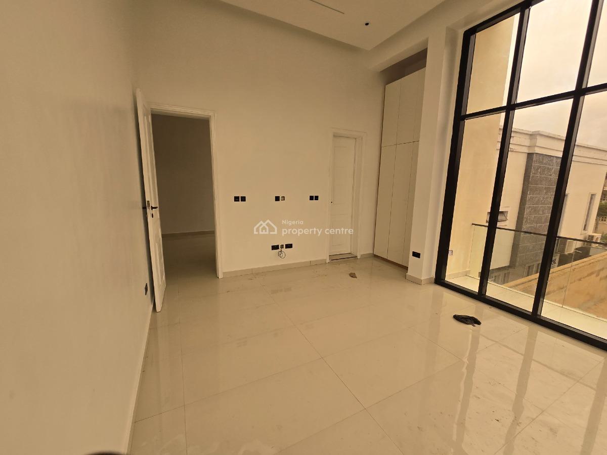 Newly Built Smart 3-bedroom Flat Apartment, Off Admiralty Way, Lekki Phase 1, Lekki, Lagos, Flat / Apartment for Sale