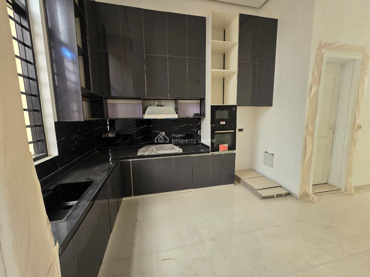 Newly Built Smart 3-bedroom Flat Apartment, Off Admiralty Way, Lekki Phase 1, Lekki, Lagos, Flat / Apartment for Sale
