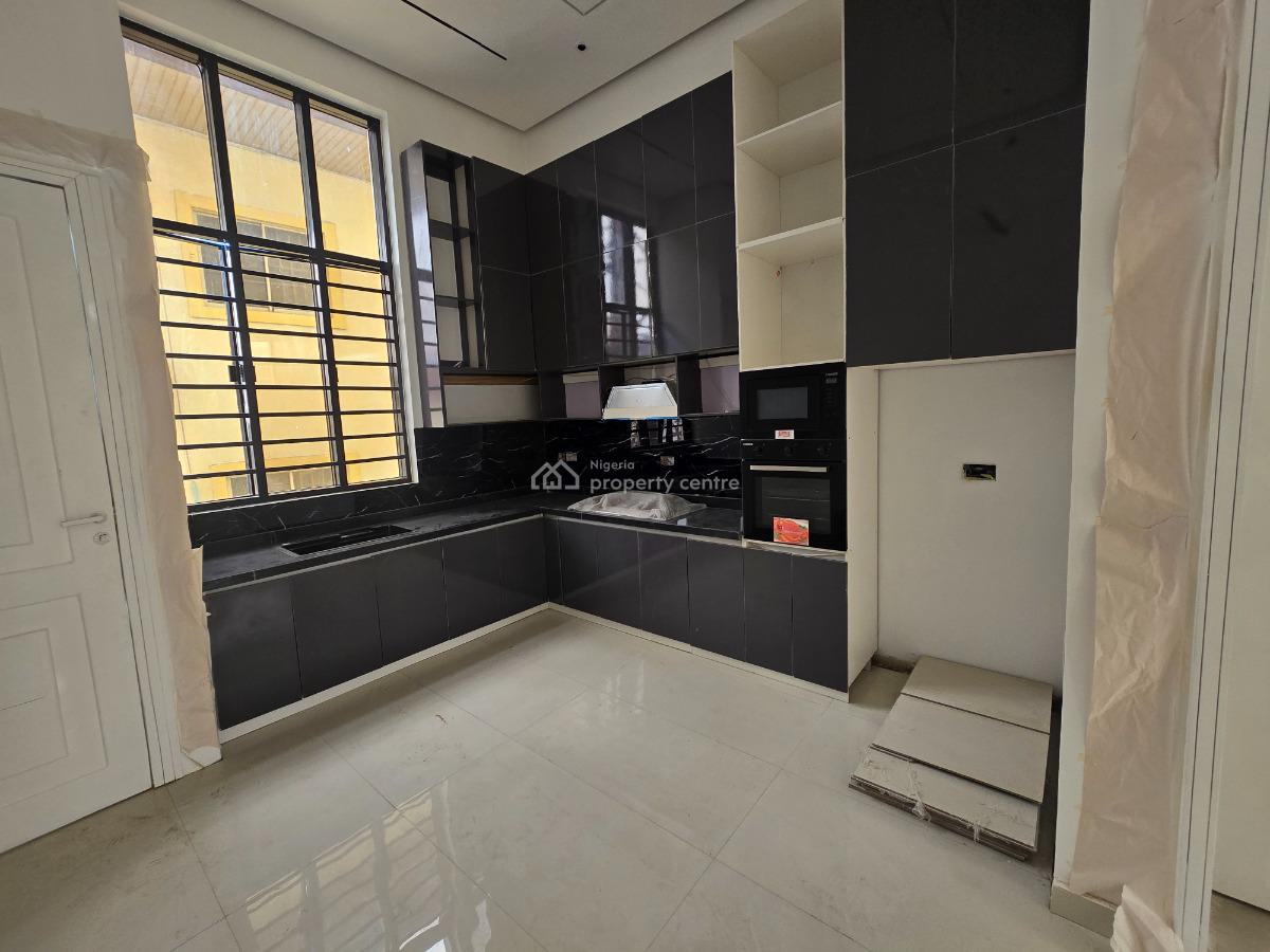 Newly Built Smart 3-bedroom Flat Apartment, Off Admiralty Way, Lekki Phase 1, Lekki, Lagos, Flat / Apartment for Sale