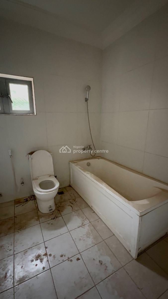 Contemporary 4bedroom Duplex with Bq in a Nice Estate, Guzape, Guzape District, Abuja, Terraced Duplex for Rent