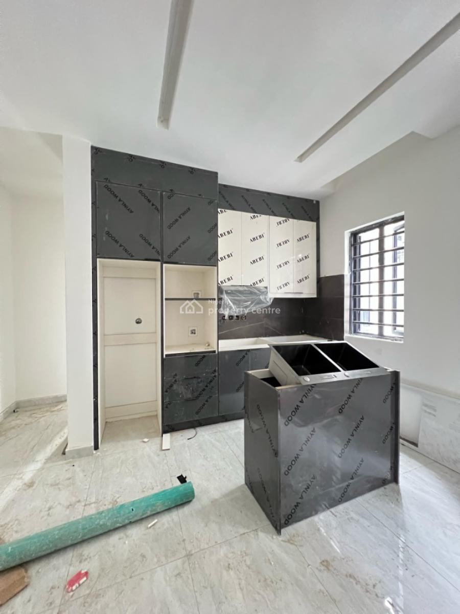 Newly Built 4 Bedroom Apartment with an Elevator & Swimming Pool, Ikate Elegushi, Lekki, Lagos, Flat / Apartment for Sale