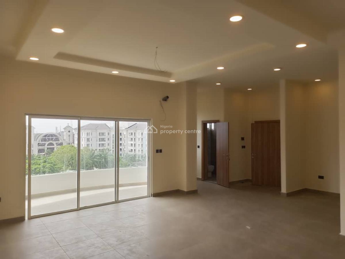 Spacious 3 Bedroom & Bq, Musa Yaradua Street, Victoria Island (vi), Lagos, Flat / Apartment for Sale