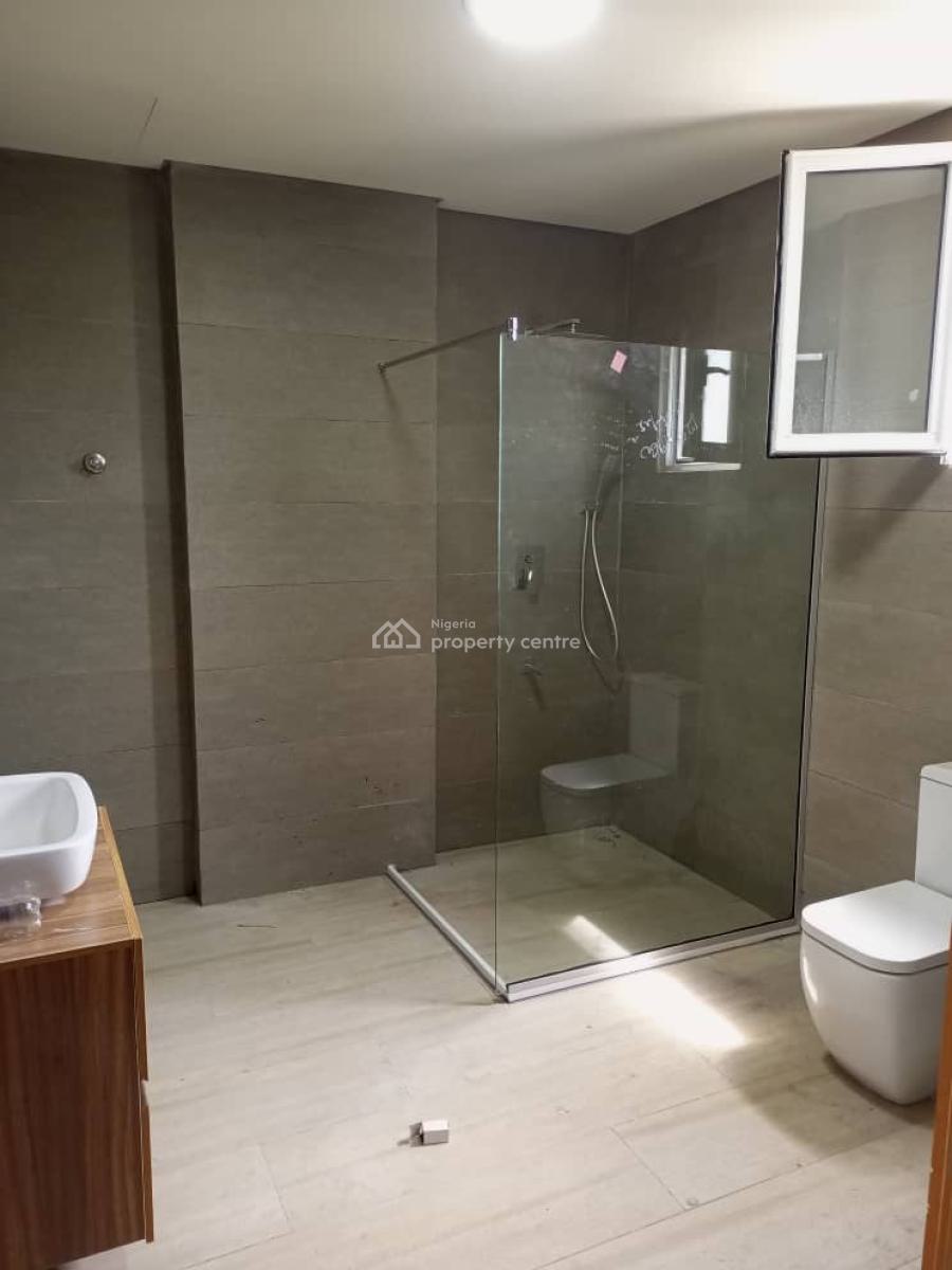 Spacious 3 Bedroom & Bq, Musa Yaradua Street, Victoria Island (vi), Lagos, Flat / Apartment for Sale