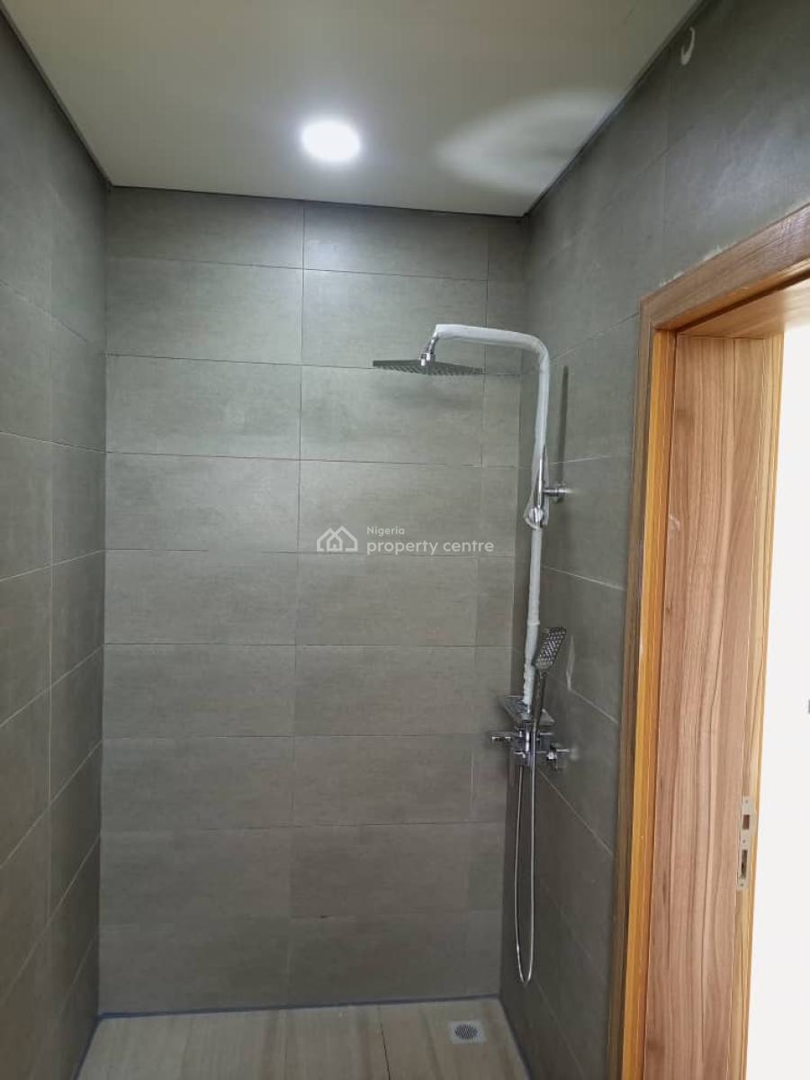 Spacious 3 Bedroom & Bq, Musa Yaradua Street, Victoria Island (vi), Lagos, Flat / Apartment for Sale
