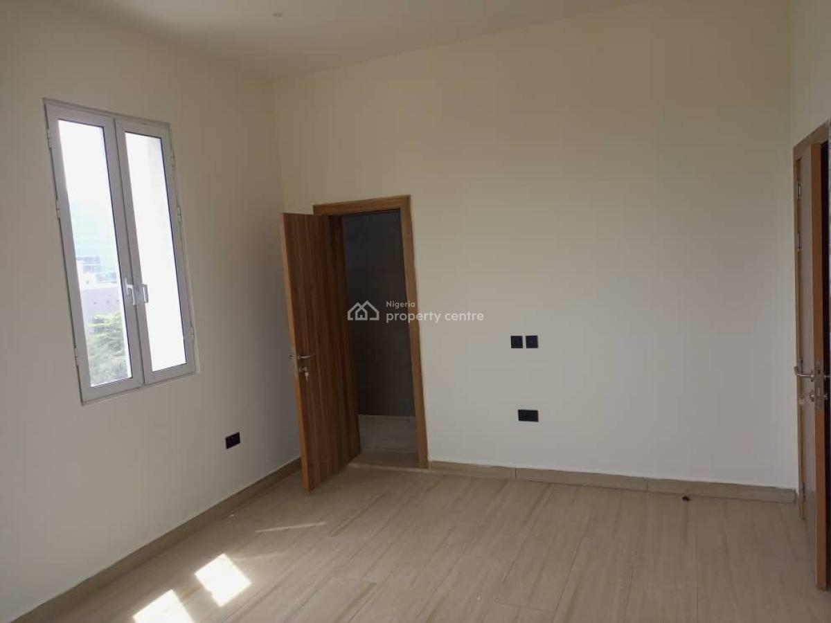 Spacious 3 Bedroom & Bq, Musa Yaradua Street, Victoria Island (vi), Lagos, Flat / Apartment for Sale