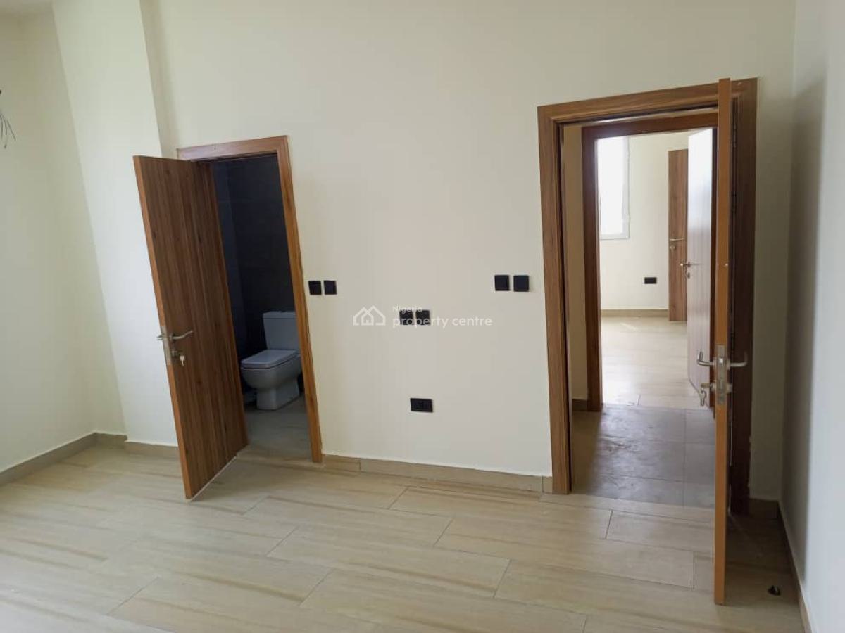 Spacious 3 Bedroom & Bq, Musa Yaradua Street, Victoria Island (vi), Lagos, Flat / Apartment for Sale
