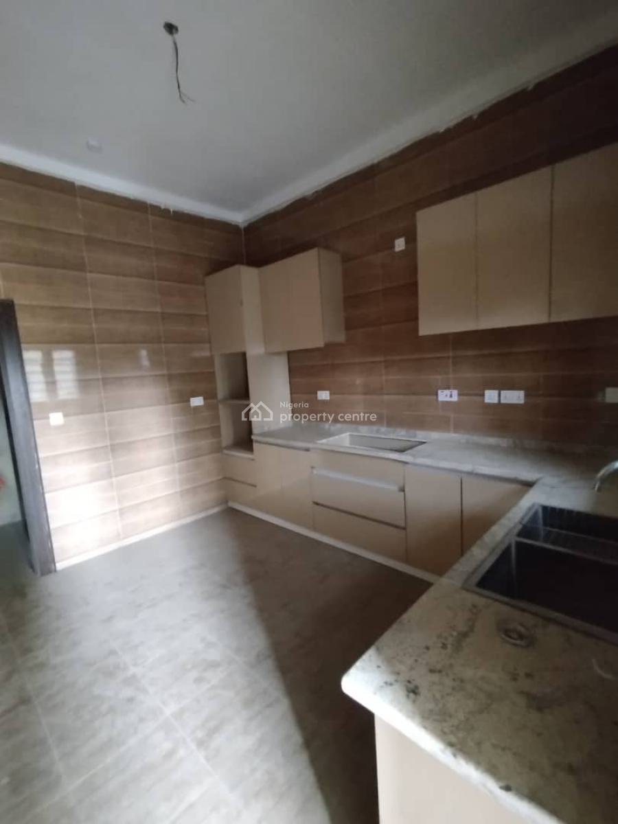 Standard 3bedroom Apartment on a Tarred Road, Jahi, Abuja, Flat / Apartment for Rent