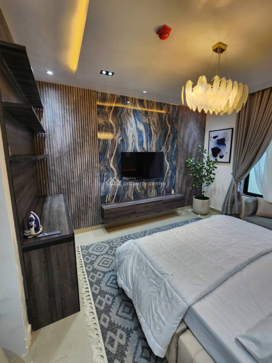 Magnetic & Colorful Waterfront Home, Admiralty Way, Lekki Phase 1, Lekki, Lagos, Flat / Apartment Short Let