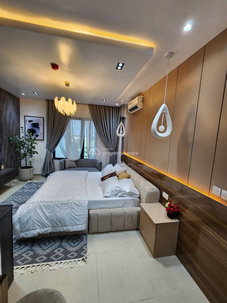 Magnetic & Colorful Waterfront Home, Admiralty Way, Lekki Phase 1, Lekki, Lagos, Flat / Apartment Short Let