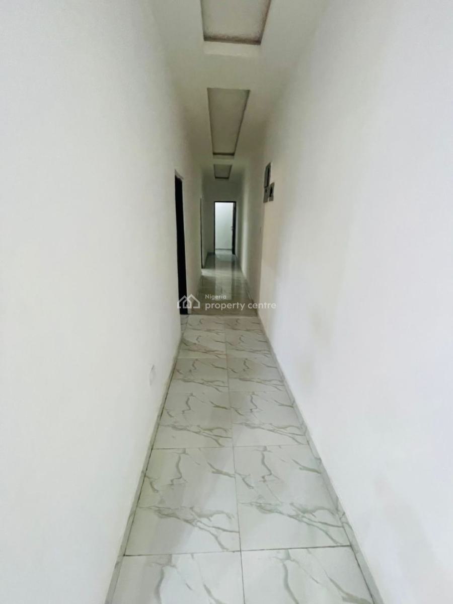 Well Maintained  with a B Q in Serene Surroundings, Vgc, Lekki, Lagos, Flat / Apartment for Rent