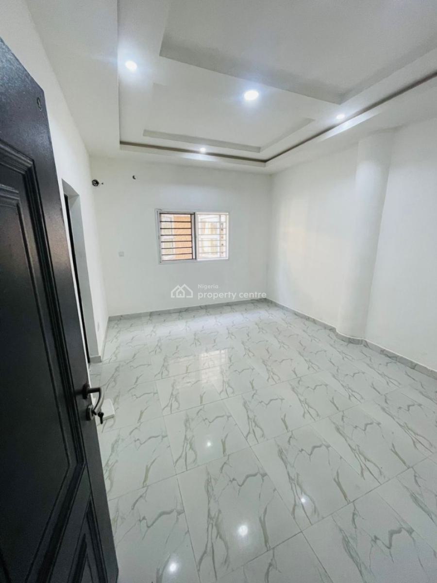 Well Maintained  with a B Q in Serene Surroundings, Vgc, Lekki, Lagos, Flat / Apartment for Rent