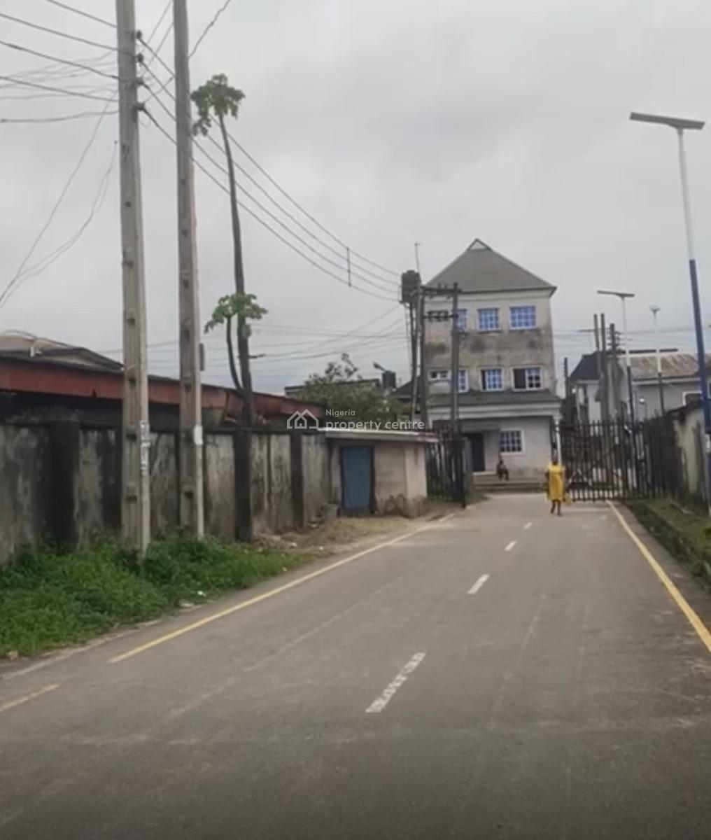a Block of 4 Nos -3 Bedrooms Flats All in Suite & a 4 Bedroom Bungalow, Osonye Close, Off Ohakwe Street, Rumuigbo, Port Harcourt, Rivers, Block of Flats for Sale