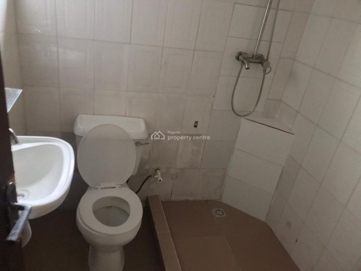 Fully Renovated 3bedroom Bungalow, Off 3rd Avenue, Gwarinpa, Abuja, Flat / Apartment for Rent