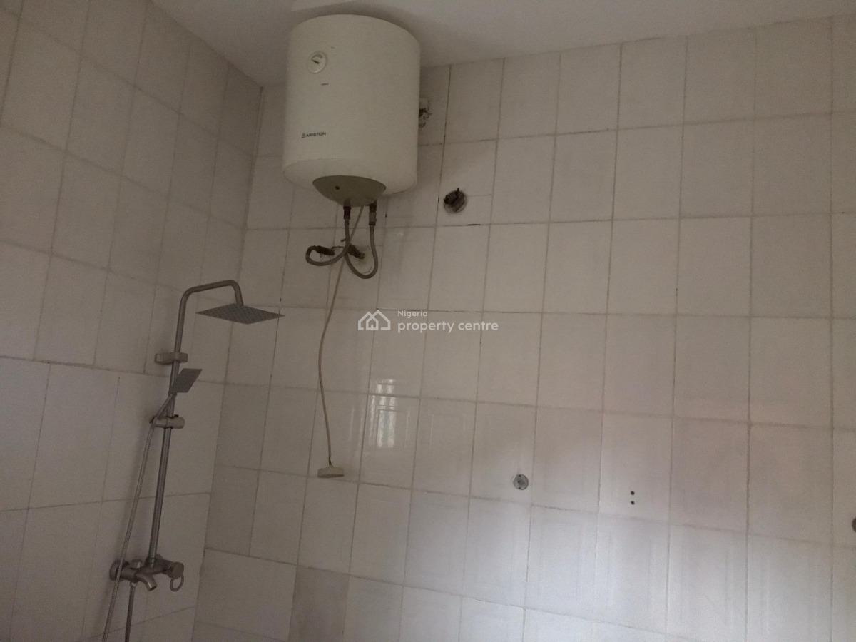 Fully Renovated 3bedroom Bungalow, Off 3rd Avenue, Gwarinpa, Abuja, Flat / Apartment for Rent