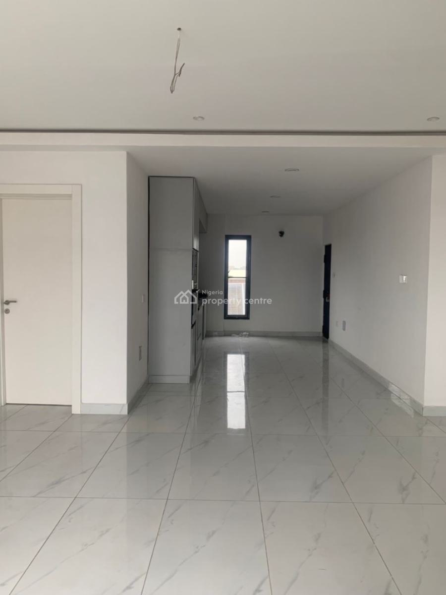 Spacious 3 Bedroom Apartment with Pool, Elevator & Bq, Off Admiralty Way, Lekki Phase 1, Lekki, Lagos, Flat / Apartment for Rent