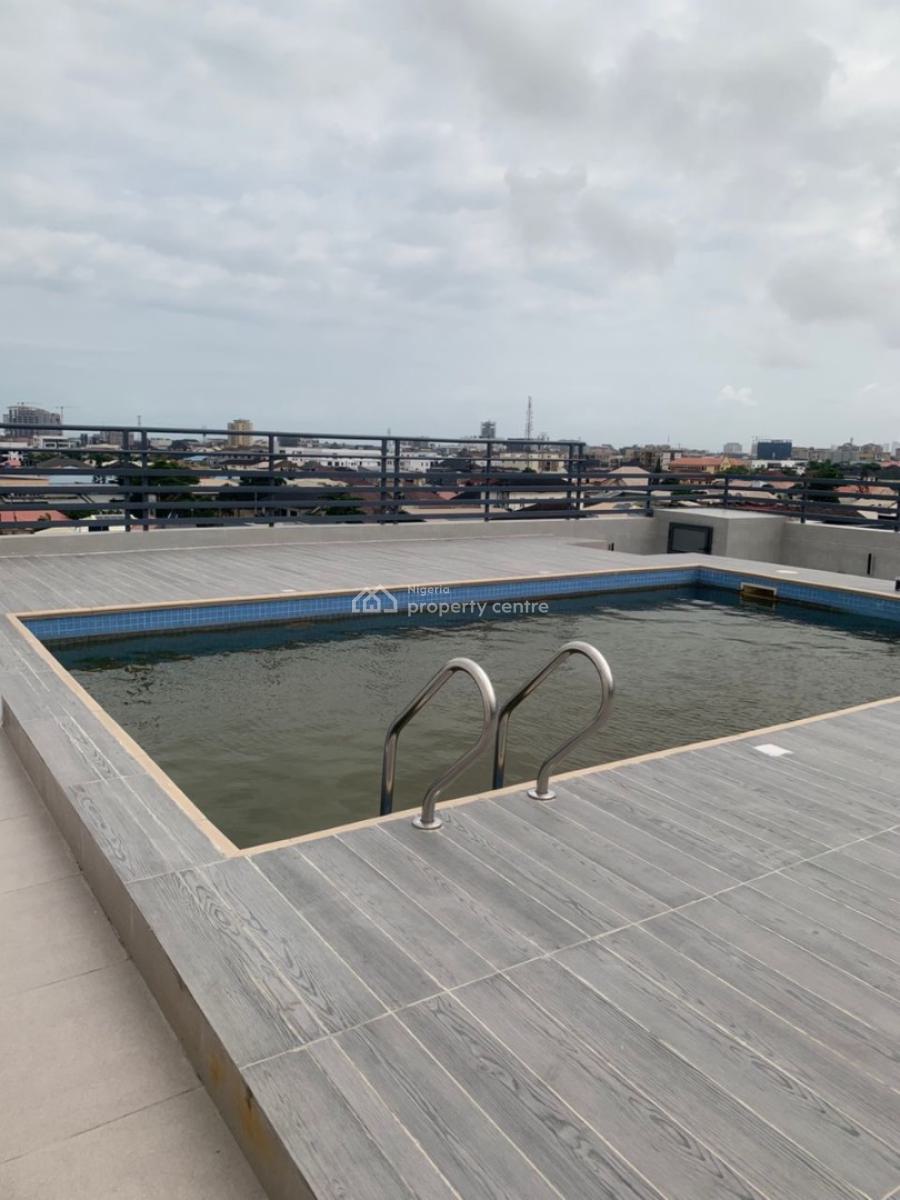 Spacious 3 Bedroom Apartment with Pool, Elevator & Bq, Off Admiralty Way, Lekki Phase 1, Lekki, Lagos, Flat / Apartment for Rent