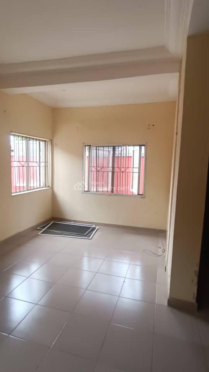 Luxurious Masters Bedroom, Share Apartment, Ilaje, Off Mobil Road, Ajah, Lagos, Self Contain (single Rooms) for Rent