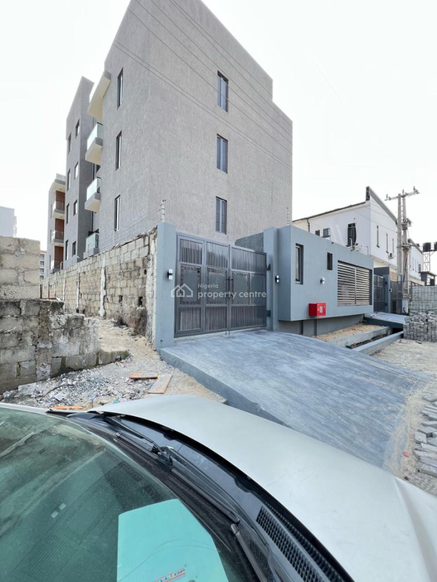 Warm 2 Bedroom Apartment with an Elevator & Pool in a Secured Location, Ikate Elegushi, Lekki, Lagos, Flat / Apartment for Sale