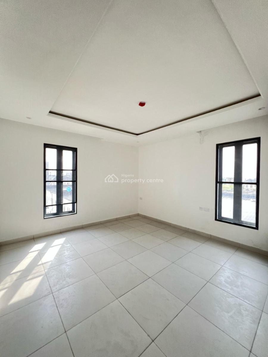 Warm 2 Bedroom Apartment with an Elevator & Pool in a Secured Location, Ikate Elegushi, Lekki, Lagos, Flat / Apartment for Sale
